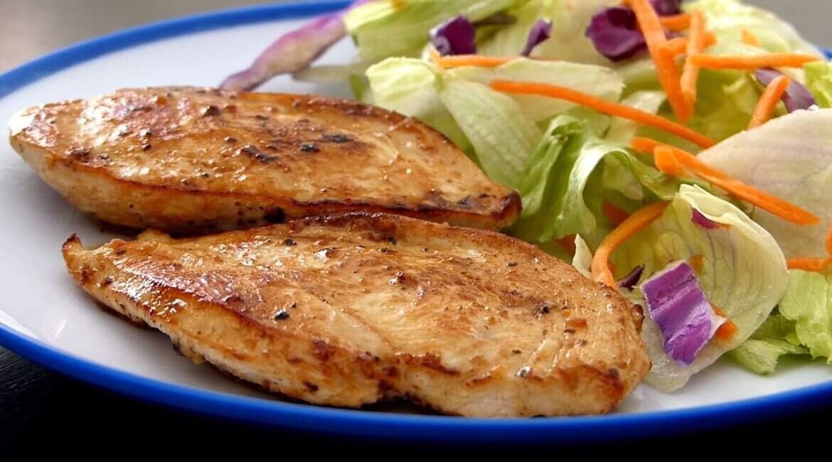 PECHUGAS A LA PARMESANA