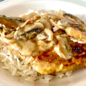 PECHUGAS A LA CREMA DE HONGOS