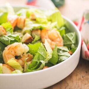 ENSALADA CESAR CON CAMARONES