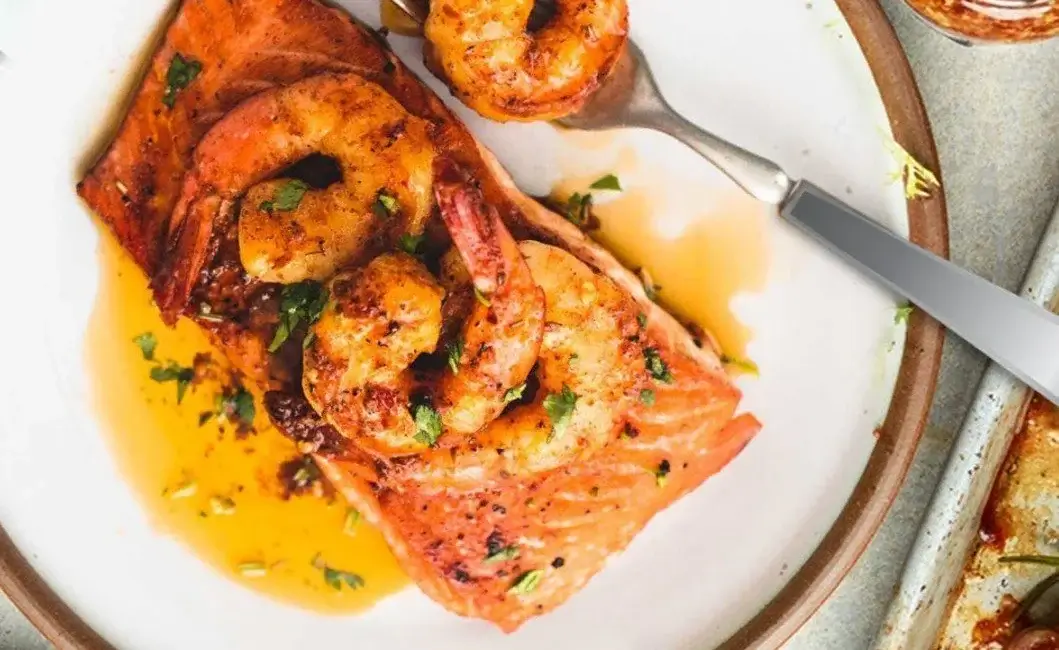 SALMON CON CAMARONES